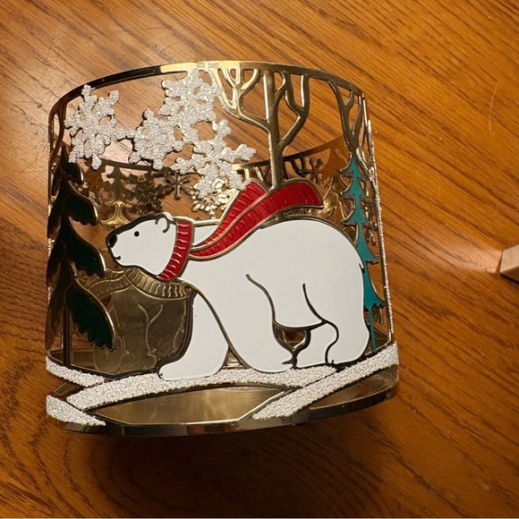 New White Barn 3 Wick Candle and Holder - Picture 6 of 9